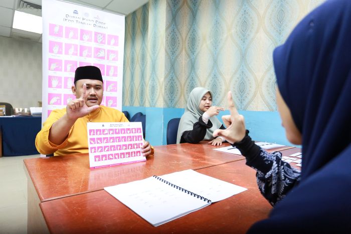 Pengecualian yuran : OKU juga boleh berjaya