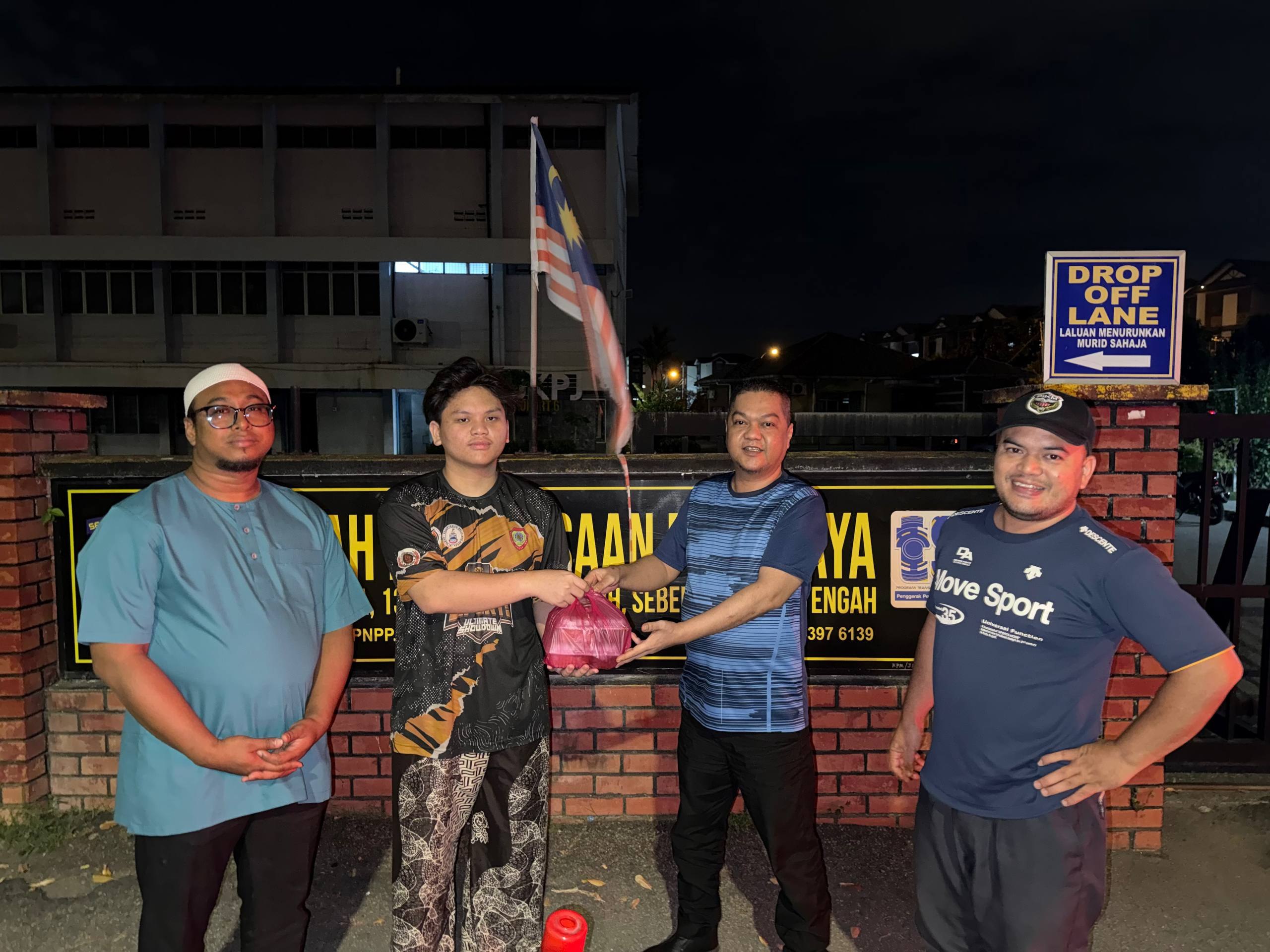 Program singgah sahur menyantuni komuniti Permatang Pauh