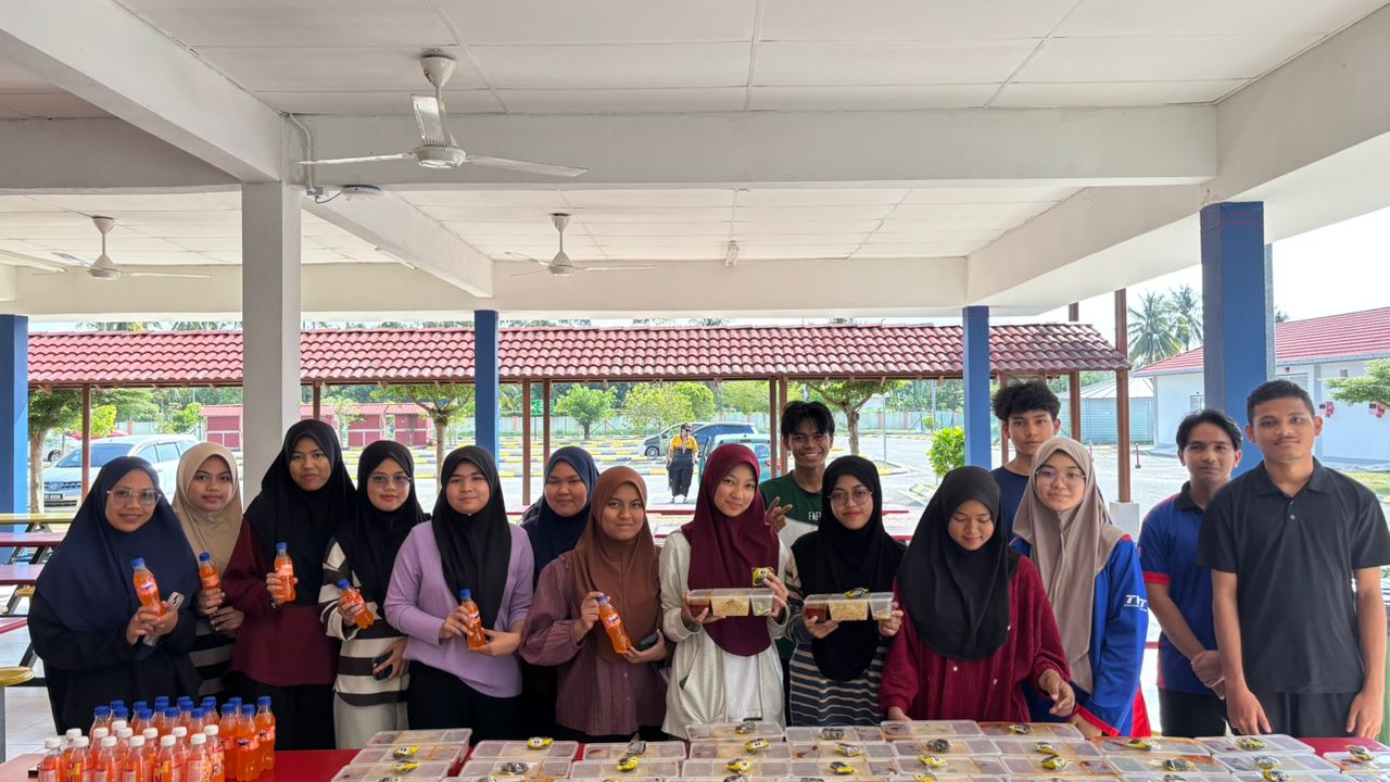 JTMK PUO terima kunjungan kasih PAKIS, santuni pelajar melalui program iftar