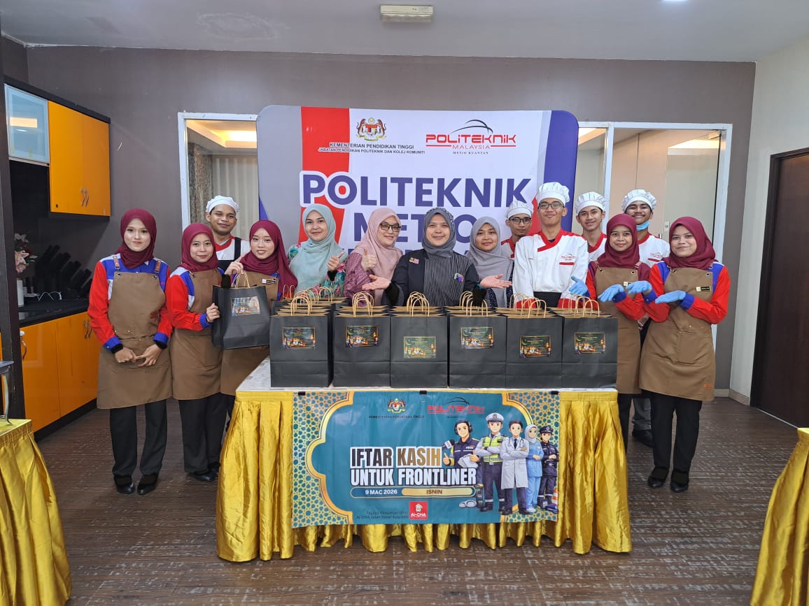 Keratan Akhbar: 29 pelajar sedia juadah untuk frontliner