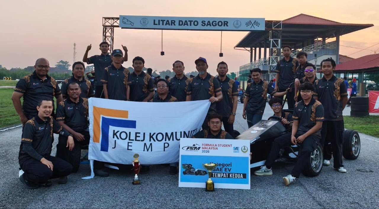 CC Jempol Racing Team Raih Naib Juara FSM 2026, Bukti Keunggulan Tvet