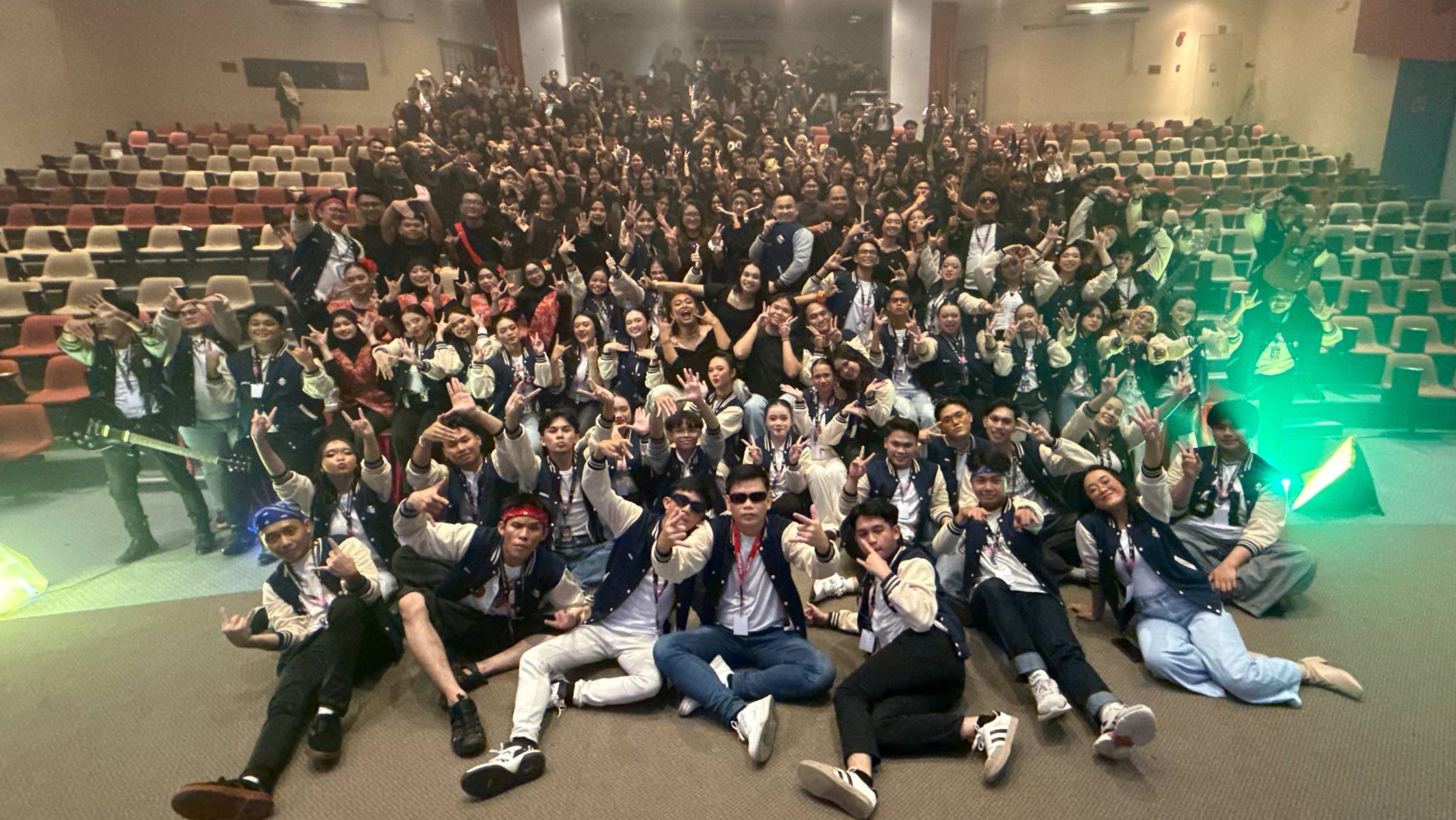 Malam Seribu Bintang 4.0 serlahkan bakat pelajar PMU, satukan seni dan kesejahteraan diri