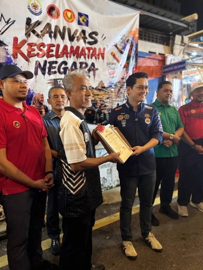 150 pelajar IPT terjemah mesej kedaulatan negara melalui karya mural gergasi di Lorong Selamat