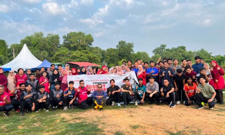 Program Khidmat Masyarakat POLIMAS, komuniti bergabung tenaga indahkan tanah perkuburan masjid