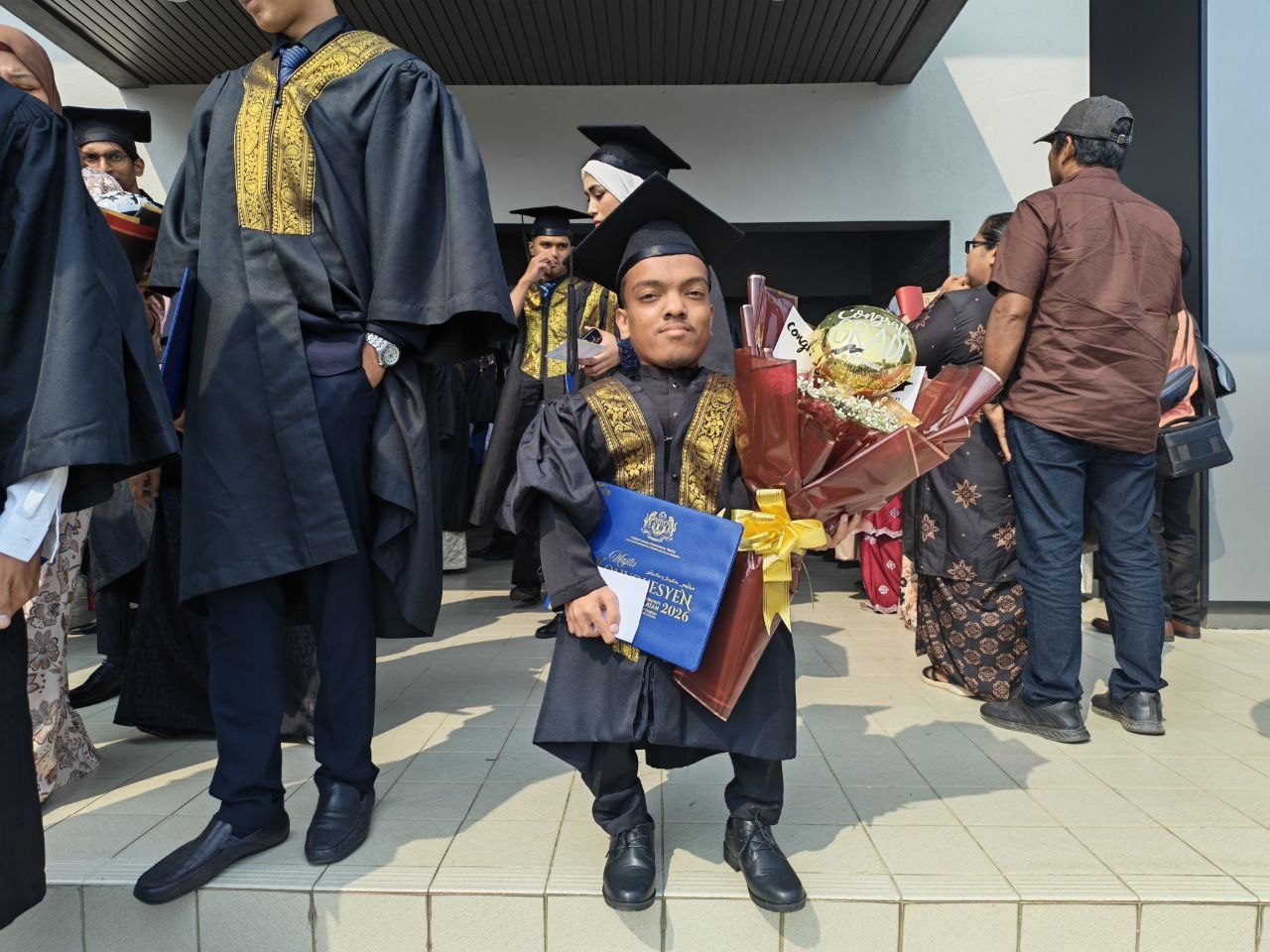 Kerdil fizikal bukan penghalang, Muhammad Firdaus buktikan kejayaan milik semua
